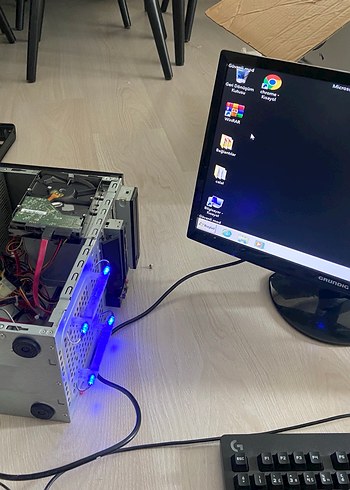 Siyah Grundig Monitör - Görsel 2