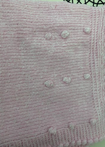 Parlak Pembe El Örgüsü Çocuk Battaniyesi - Görsel 3
