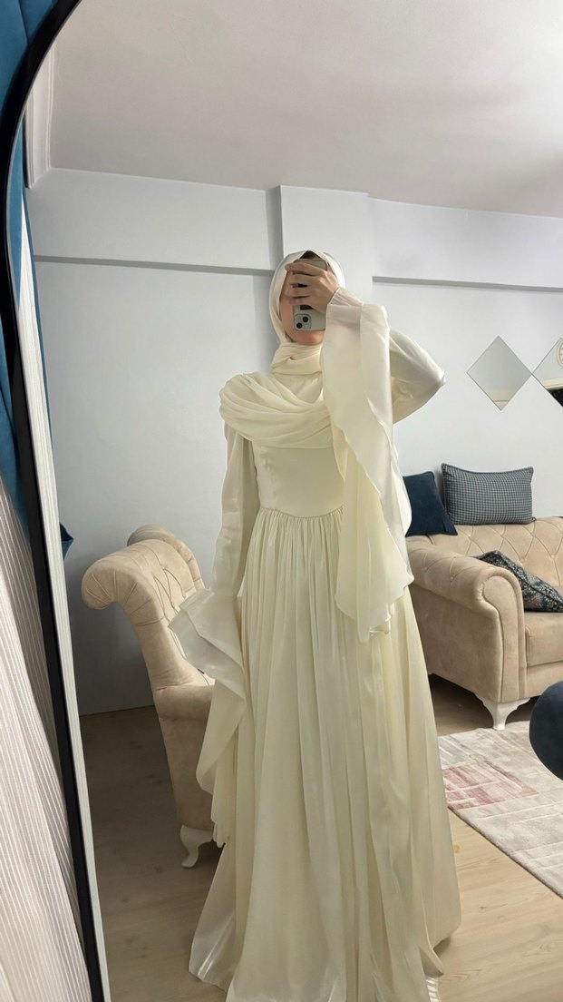 Uzun Bej Drapeli Tesettür Abiye - Görsel 3