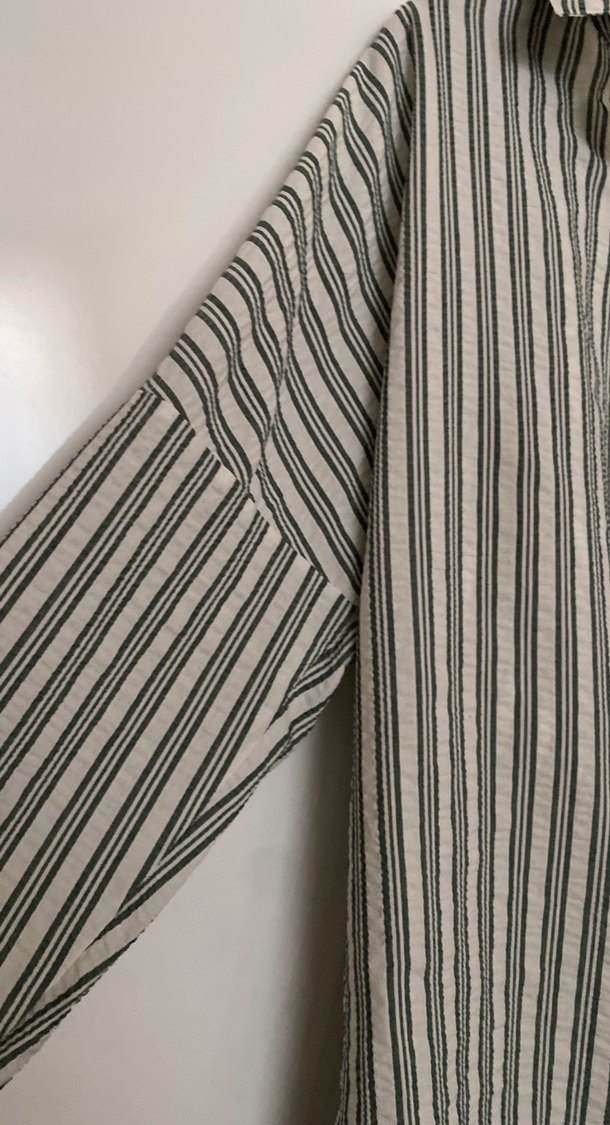 Gri Çizgili Uzun Kollu Keten Kadın Gömlek - Görsel 4