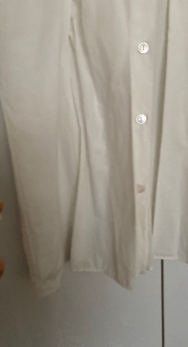 Düğmeli Uzun Kollu Keten Beyaz Gömlek - Görsel 4