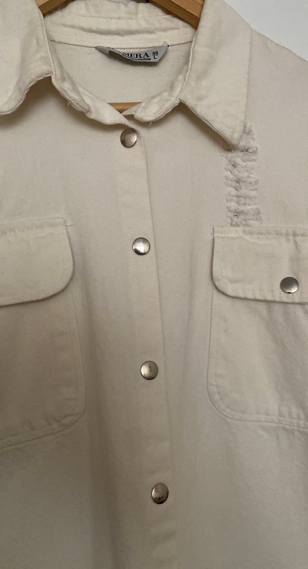 Bej Düğmeli Uzun Kollu Keten Gömlek - Görsel 3