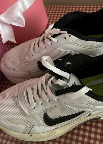 Beyaz Nike Kadın Günlük Spor Ayakkabı - Görsel 6