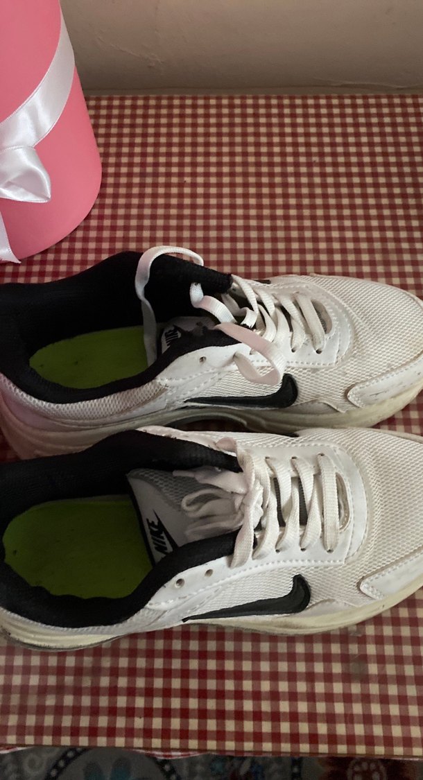 Beyaz Nike Kadın Günlük Spor Ayakkabı - Görsel 2