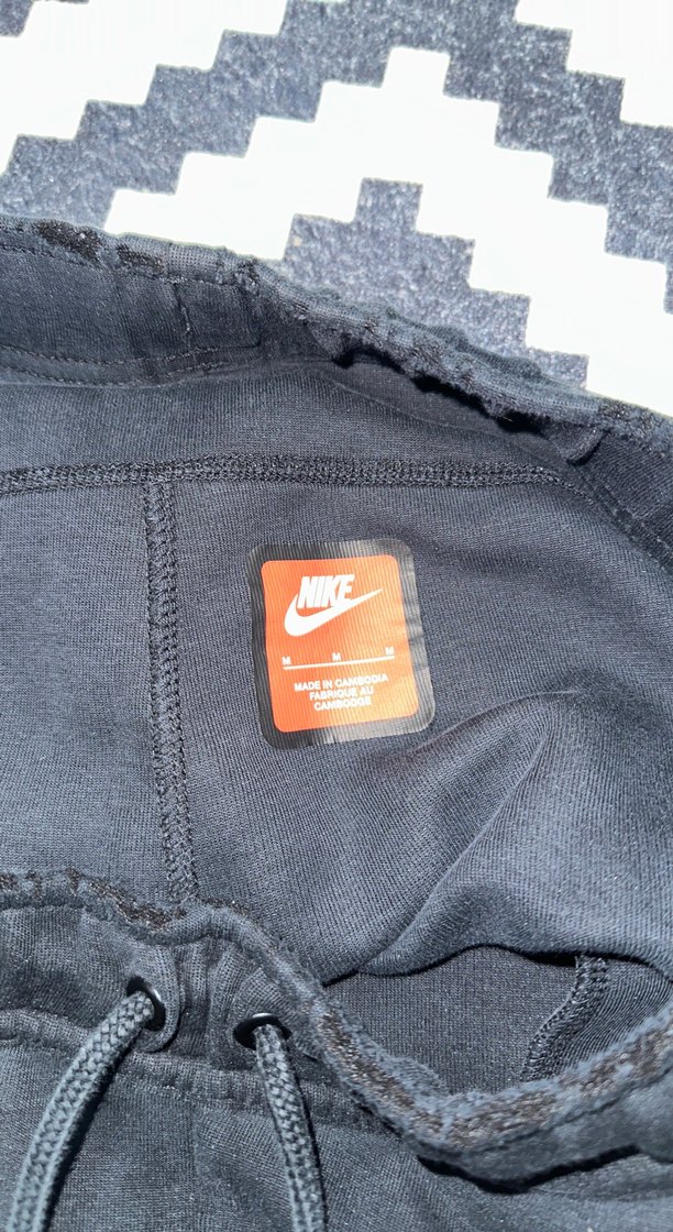 Nike Siyah Fermuarlı Cep Detaylı Eşofman Altı - Görsel 3