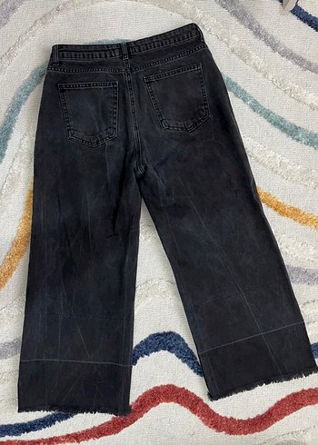 Kadın Siyah Eskitme Detaylı Midi Kot Pantolon - Görsel 2