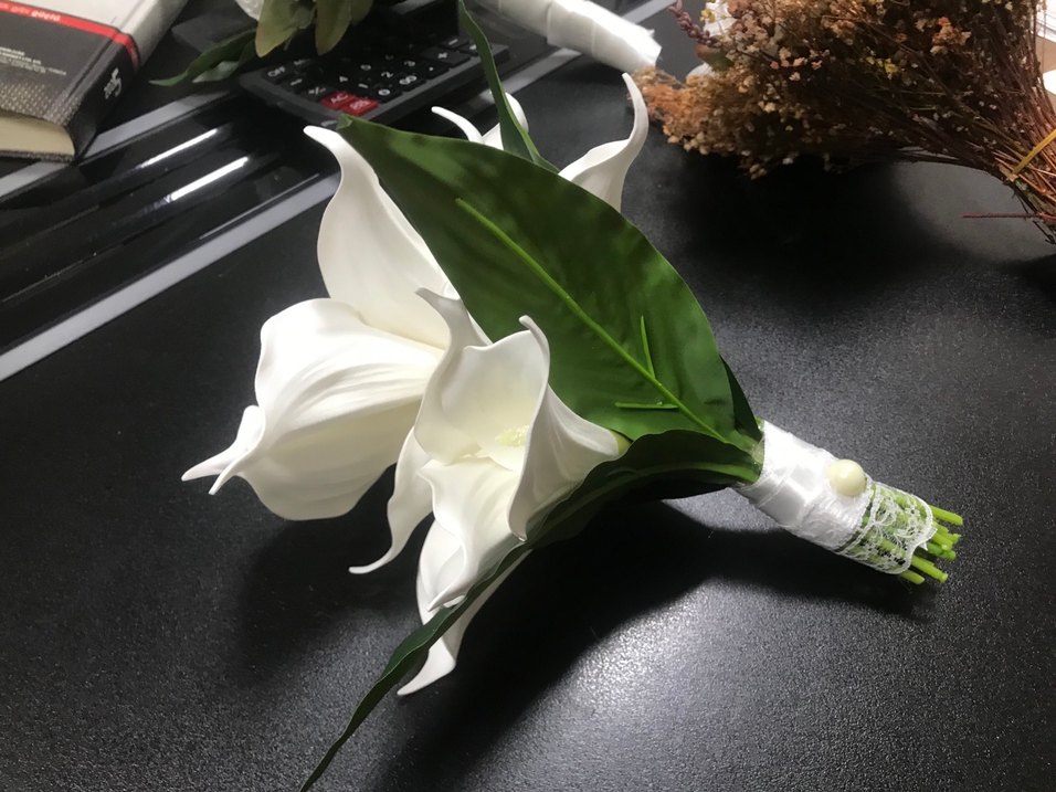 Beyaz minimalist gelin buketi - Görsel 2