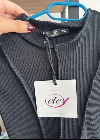 Siyah Yüksek Yakalı Uzun Kollu Triko Elbise - Görsel 2