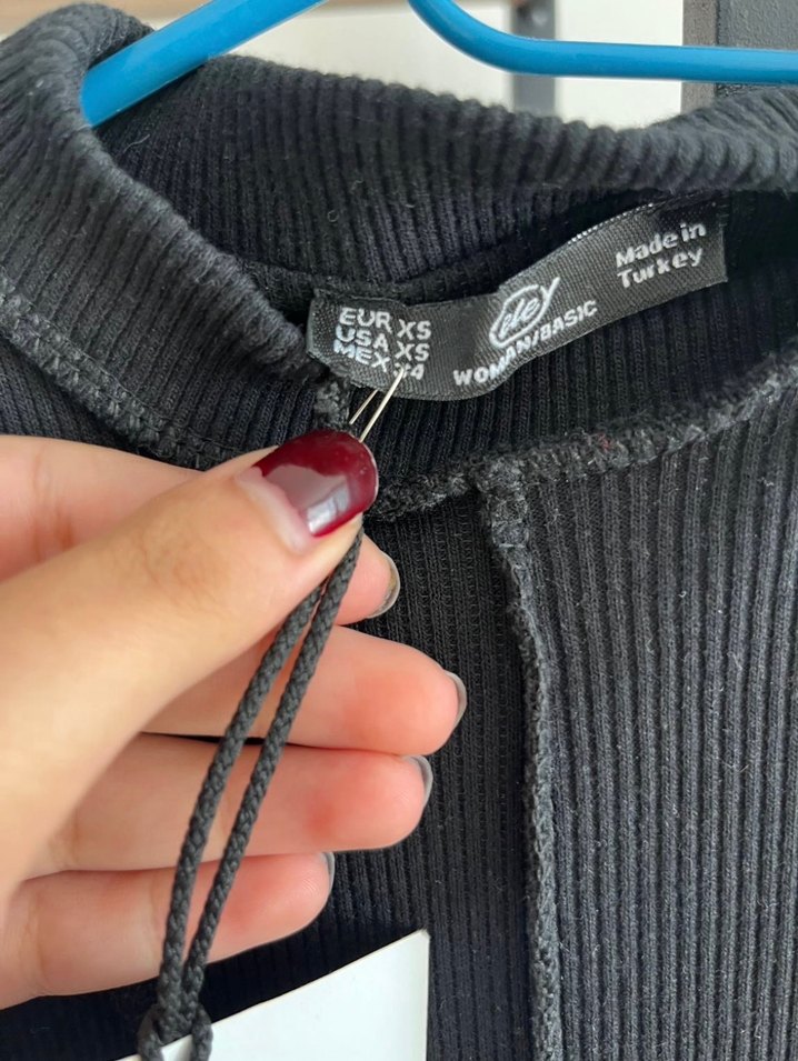 Siyah Yüksek Yakalı Uzun Kollu Triko Elbise - Görsel 3