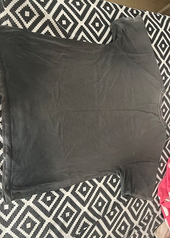 Gri soluk efektli kadın Tişörtü, Kısa Kollu, Baskılı - Görsel 3