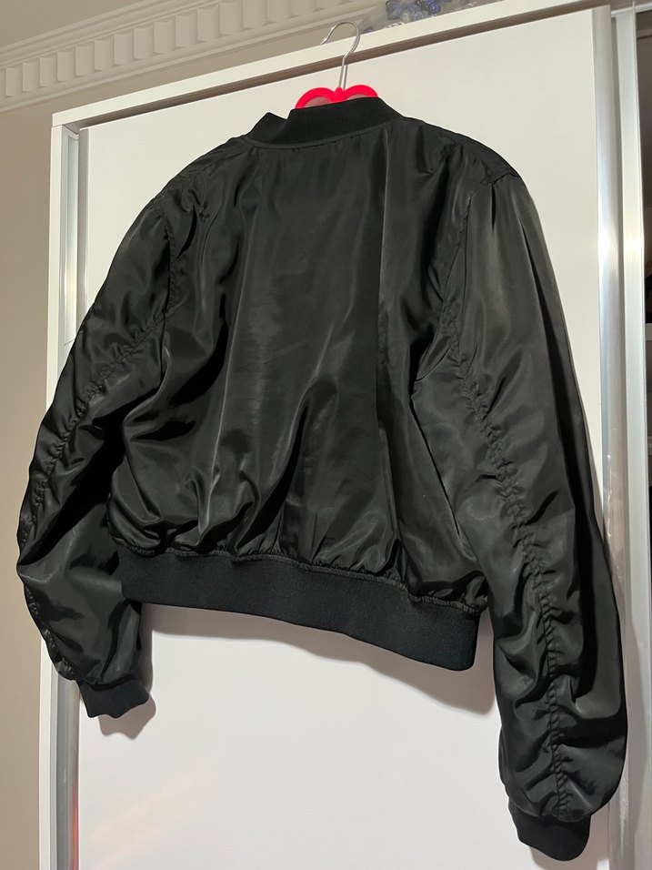 Siyah Fermuarlı Kadın Bomber Ceket - Görsel 3