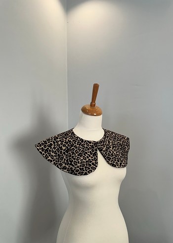 Düğmeli Leopar Desenli Bohem Yaka - Görsel 5