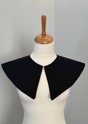 Kızlar için Siyah Dökümlü Yakalı Bolero - Görsel 3