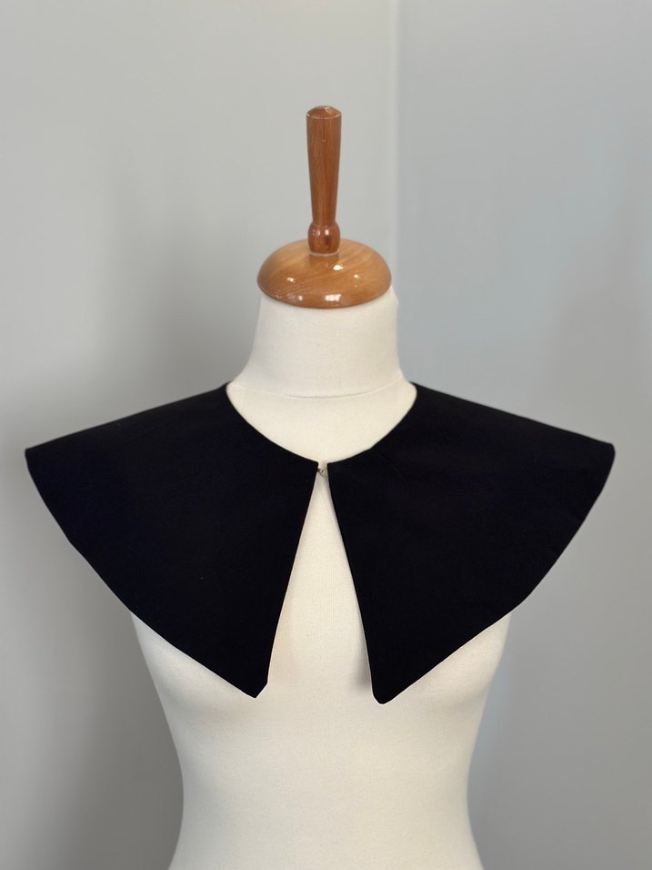 Kızlar için Siyah Dökümlü Yakalı Bolero - Görsel 3