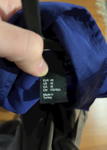 Drapeli Parlak Mavi Kadın Gömlek - Görsel 3