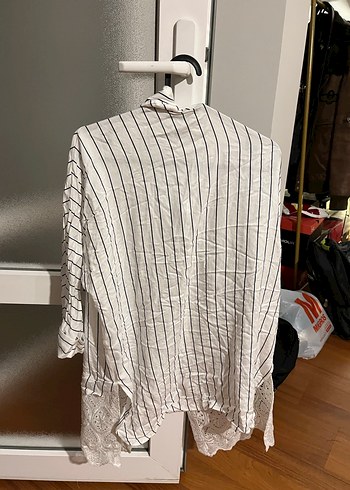 Uzun Kollu Çizgili Beyaz Kadın Gömlek - Görsel 2