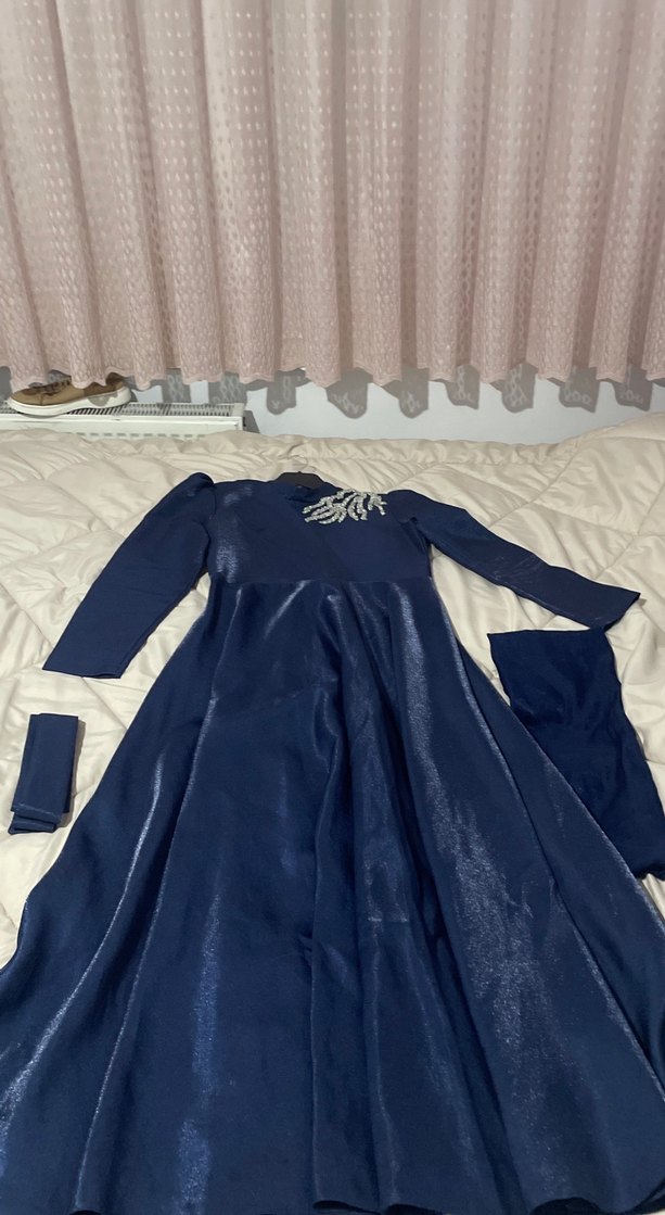 Uzun Kollu Parlak Lacivert Drapeli Abiye Elbise - Görsel 2