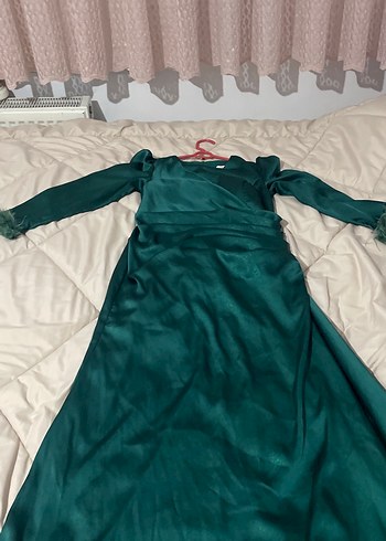 Uzun Kol Drapeli Yeşil Kadın Abiye Elbise - Görsel 2