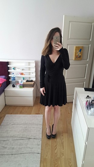 siyah kısa günlük elbise
