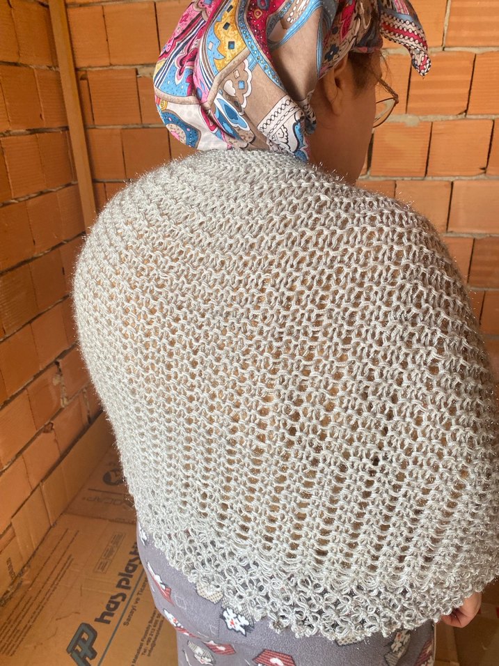 Gri Örgü Kadın Panço - Görsel 3