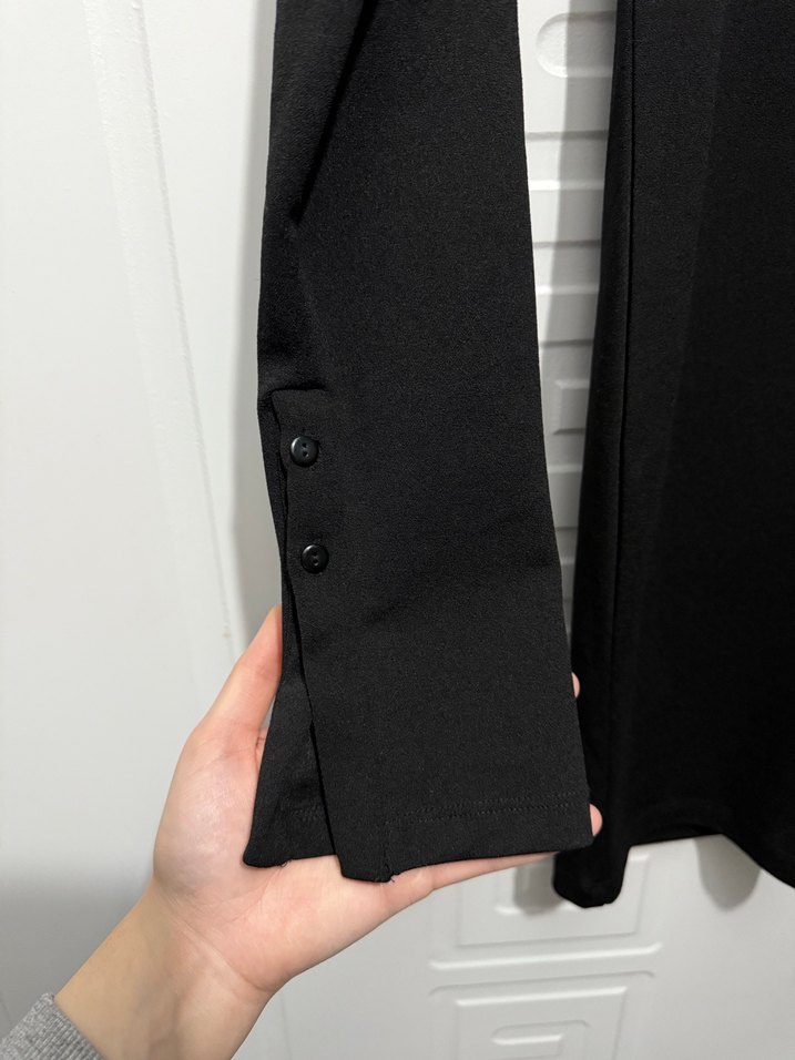 Koton Siyah Düğmeli Yaka Midi Elbise - Görsel 2