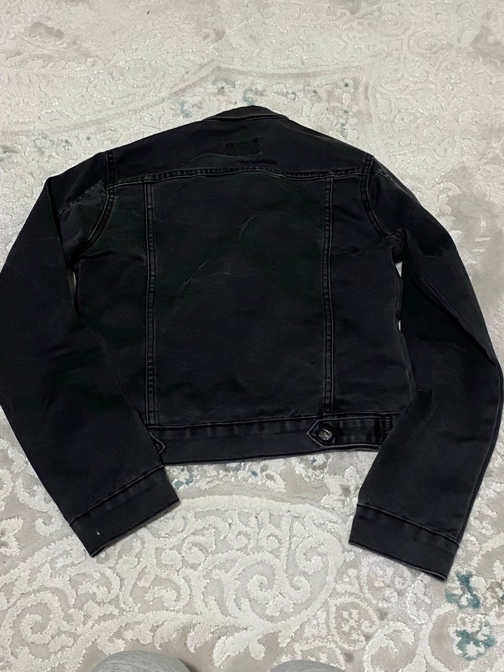 Siyah Düğmeli Kadın kot ceket - Görsel 4