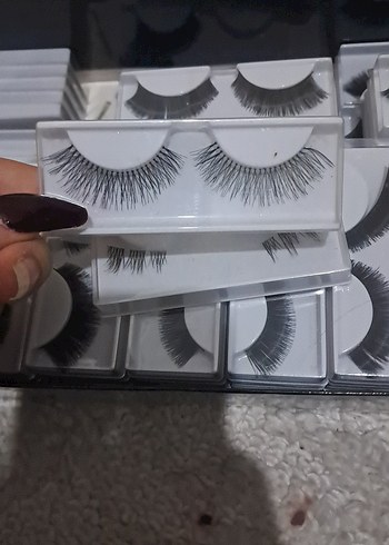 Siyah Takma Kirpik Çiftleri dubai markasıdir orjinaldir - Görsel 3