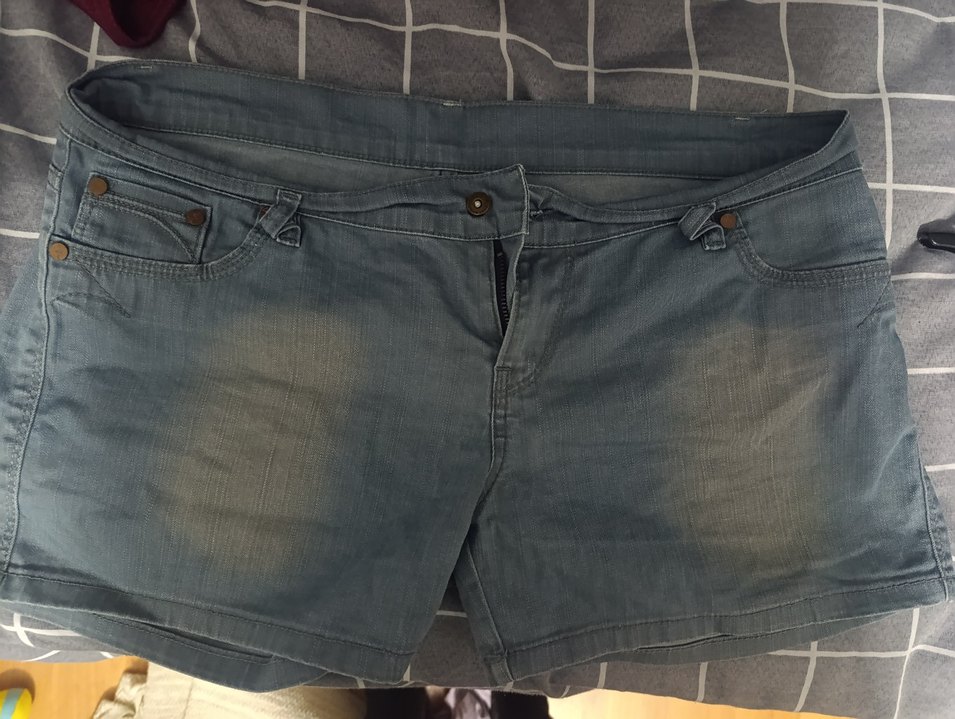 Gri Düğmeli Kadın Denim Midi Şort - Görsel 2