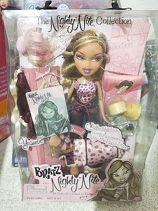 Rezerve Bratz nighty nite Yasmin son kutu