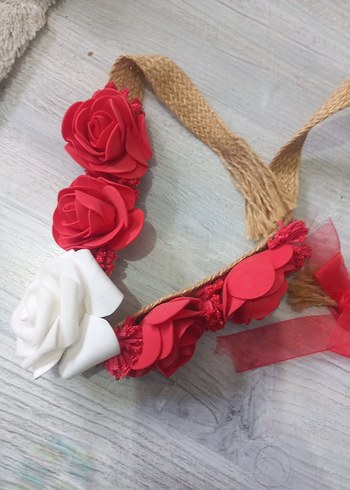 Bohem Kırmızı Beyaz Çiçekli Saç Aksesuarı - Görsel 2