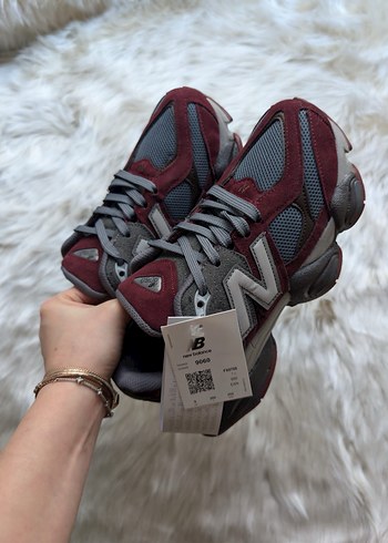 Bordo Gri New Balance Spor Ayakkabı - Görsel 3