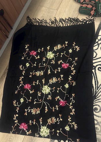Çiçek İşlemeli Siyah Bohem Kadın Şal namaz örtüsü - Görsel 2