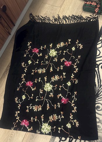 Çiçek İşlemeli Siyah Bohem Kadın Şal namaz örtüsü - Görsel 3