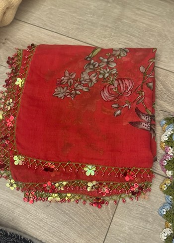 El işi Kırmızı boncuklu çember kadın eşarp - Görsel 3