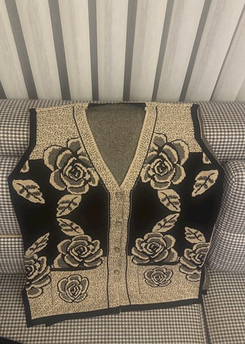 V yaka desenli uzun örgü kadın yelek - Görsel 2