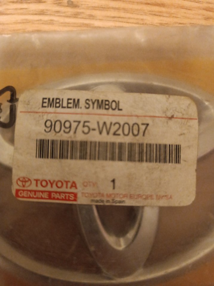 Toyota Corolla 2013 / 2019 Arka Amblem - Görsel 5