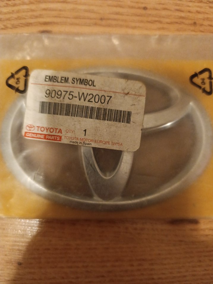 Toyota Corolla 2013 / 2019 Arka Amblem - Görsel 3