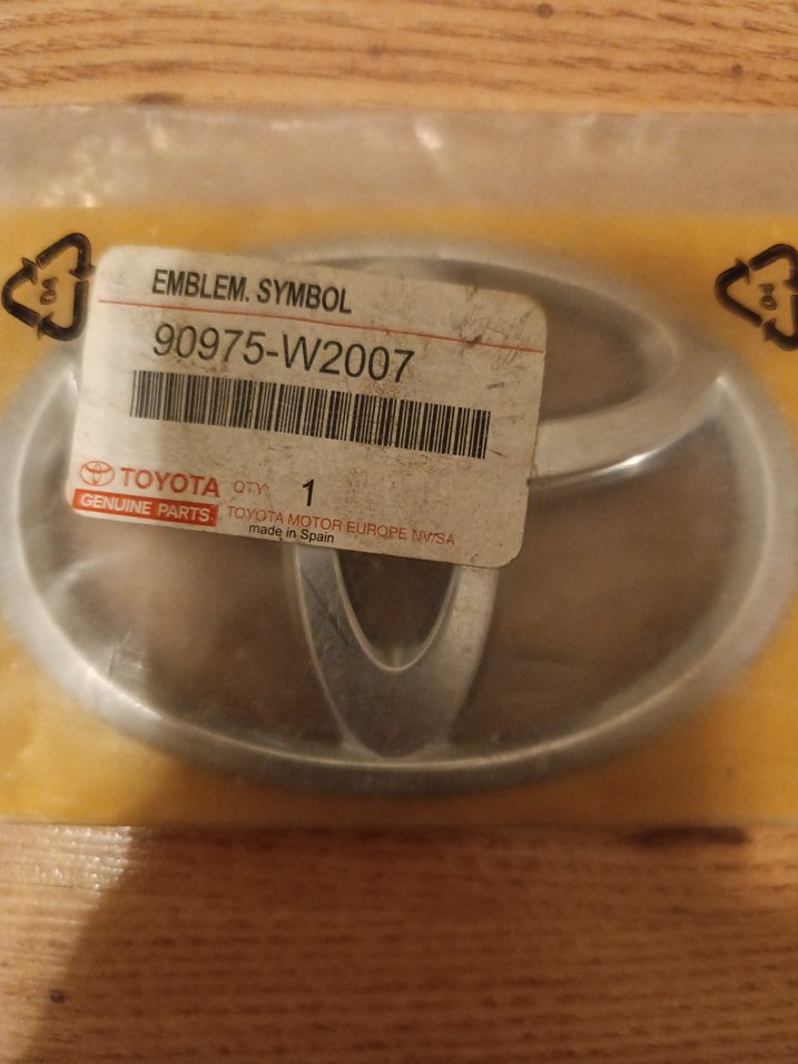 Toyota Corolla 2013 / 2019 Arka Amblem - Görsel 2