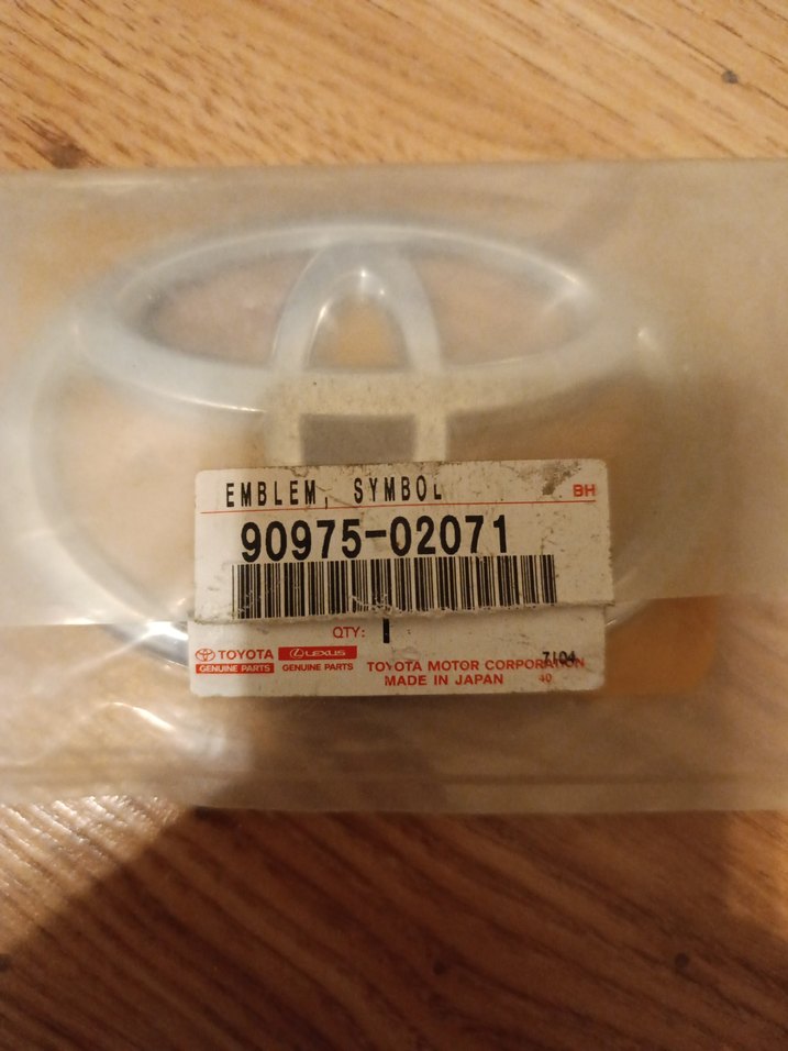 TOYOTA COROLLA 2007 - 2021 ARASI BAGAJ AMBLEM

ORJİNAL VE SIFIR - Görsel 5