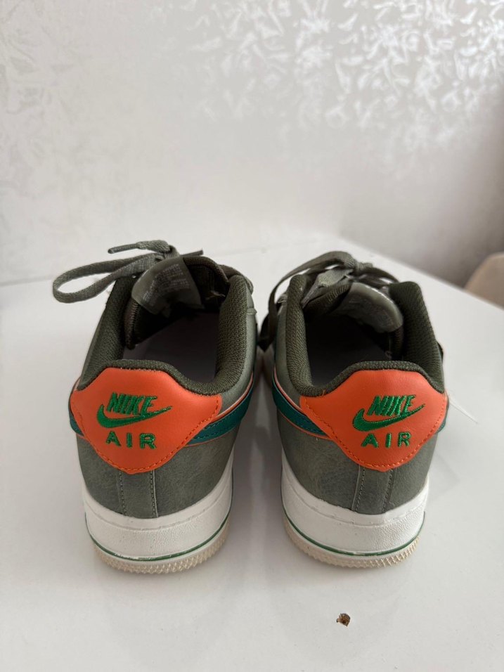 Nike Air Force 1 Gri Kadın Spor Ayakkabı - Görsel 3