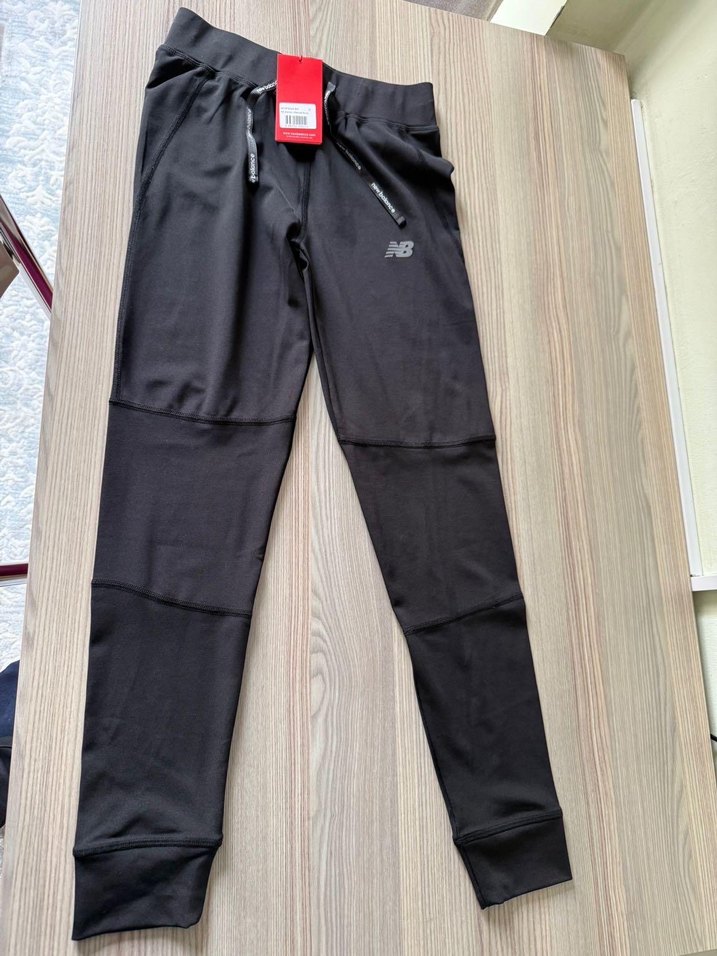 New Balance Siyah Erkek Outdoor Eşofman Altı - Görsel 4