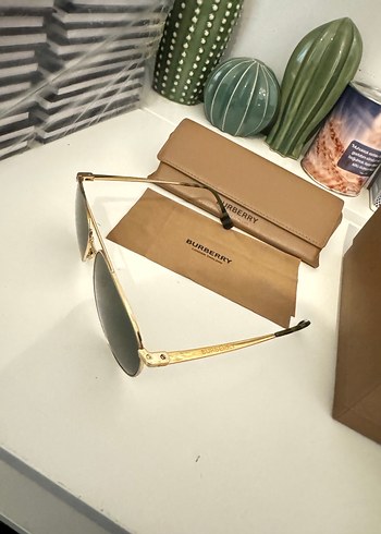 Burberry Altın Çerçeveli Gri erkekGözlüğü - Görsel 6