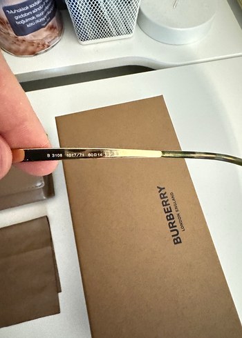 Burberry Altın Çerçeveli Gri erkekGözlüğü - Görsel 4