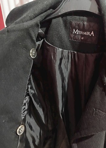 Düğmeli Siyah Kaban bayan - Görsel 4