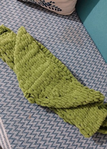 Hafif Yeşil Kadın Örgü Şal - Görsel 2