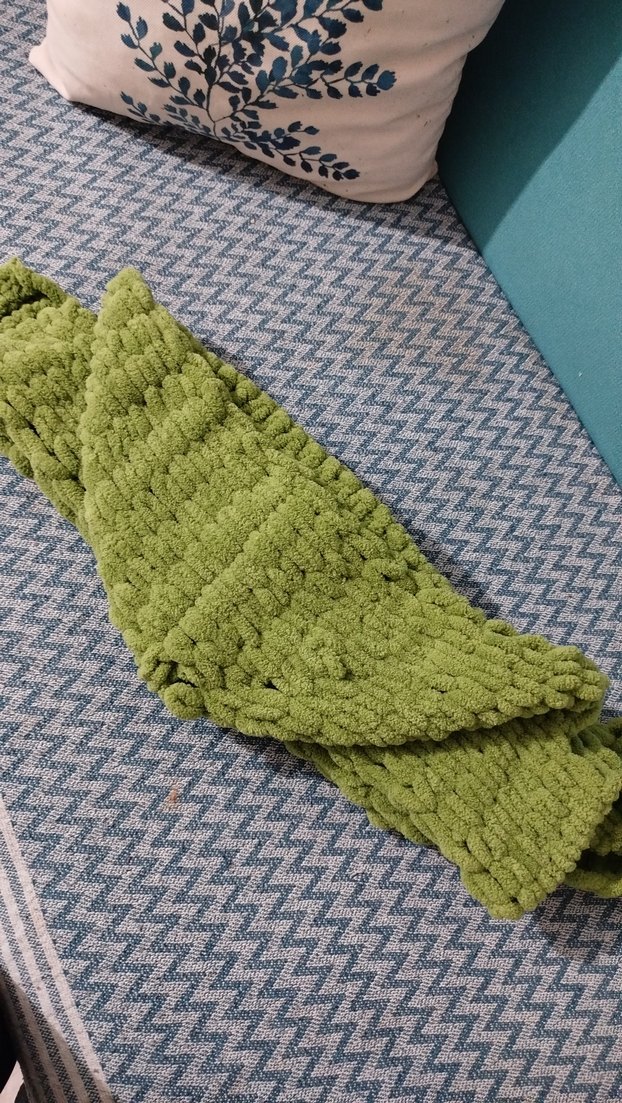 Hafif Yeşil Kadın Örgü Şal - Görsel 2