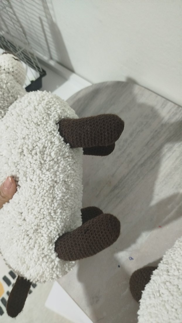 Beyaz ve Gri Peluş Köpek Oyuncakları - Görsel 5