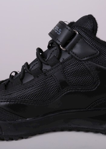 Siyah erkek çocuk sportif bot - Görsel 2