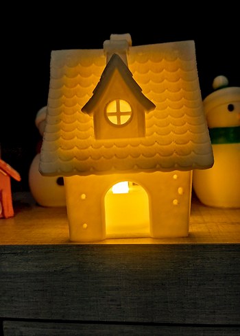 Işıklı Beyaz Ev Figürü - Görsel 9