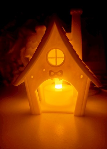 Işıklı Beyaz Ev Figürü - Görsel 3